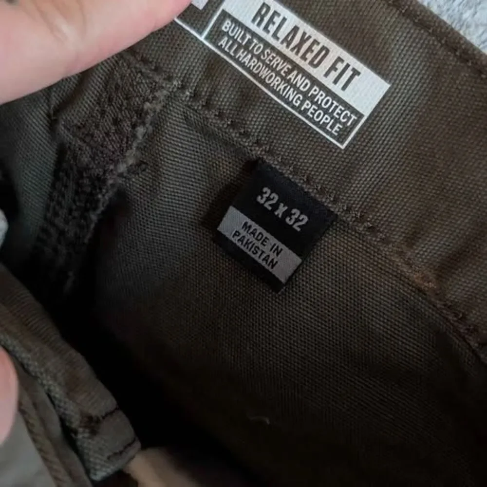Carharrt men pants nwt 32x32